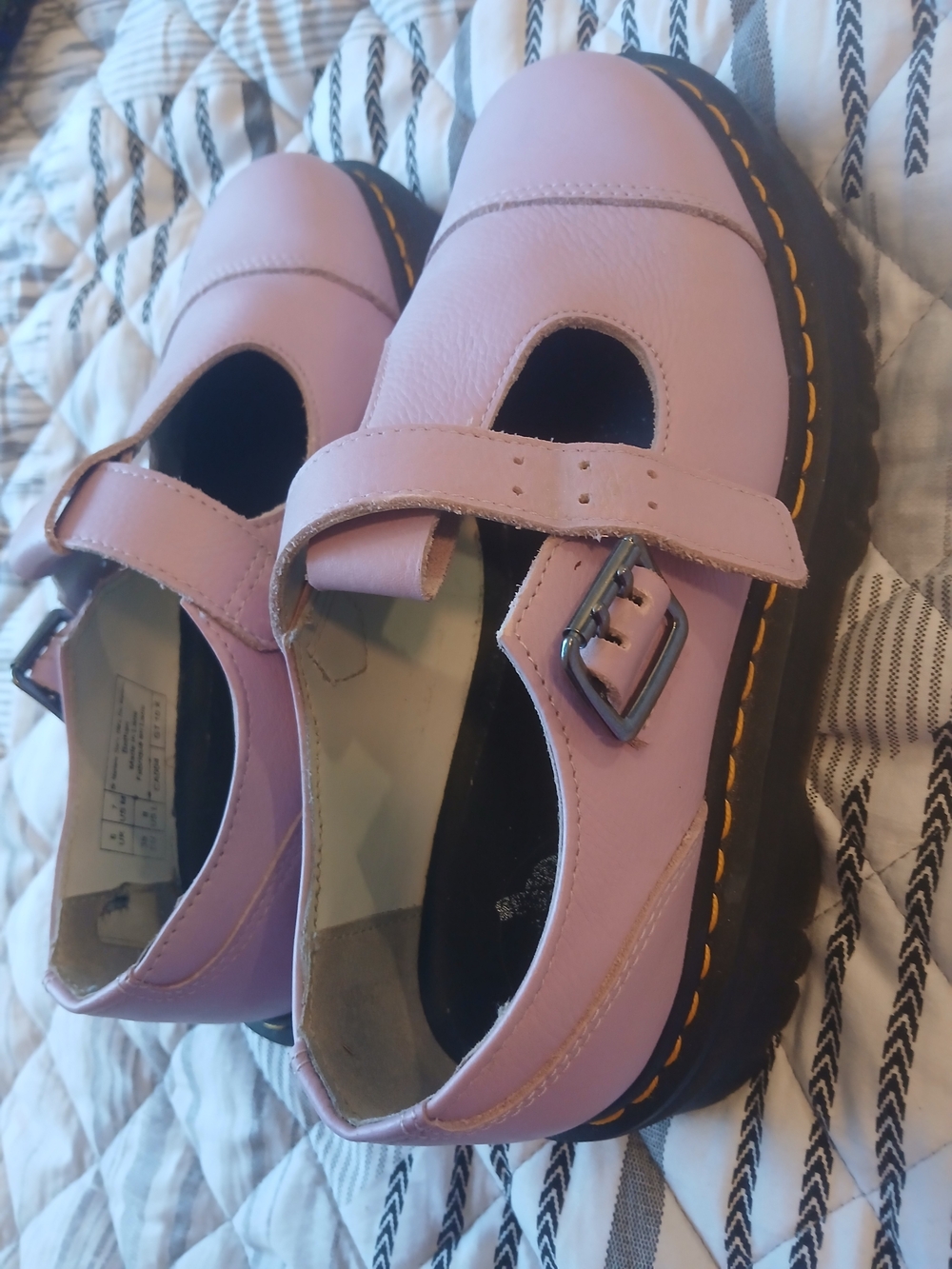 Women's Pink Dr. Marten's Platform Mary Jane Casual Buckle Shoes Size 8